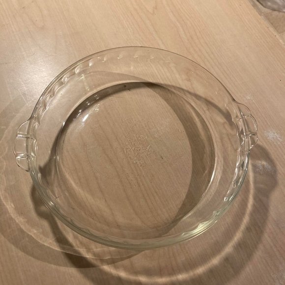 Pyrex Kitchen Pyrex 229 Clear Glass Deep Dish Scalloped Fluted Edge Pie Plate Poshmark